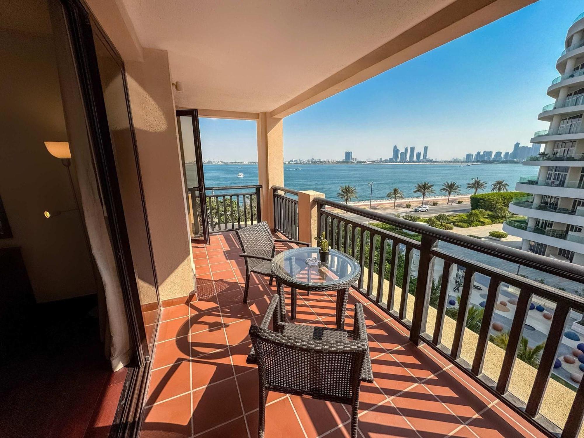 Oceanfront 2br With Perfect Views Appartement Dubai
